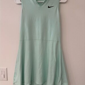 Nike Court Dry Fit Victory Women’s Medium Dress